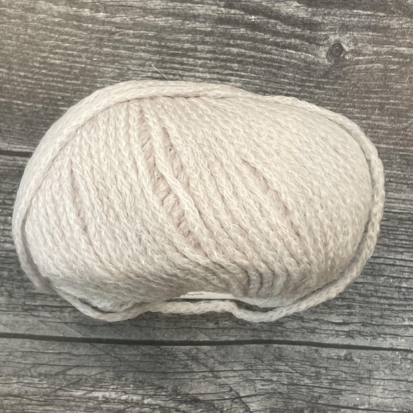 Laines du Nord/Rozena | The Stitch Witch